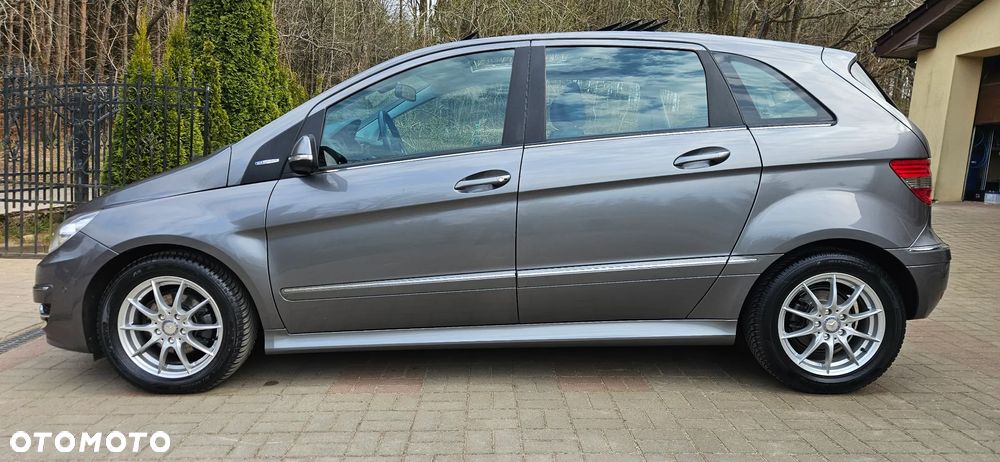 Mercedes-Benz Klasa B 180 BlueEFFICIENCY SPORT EDITION - 11