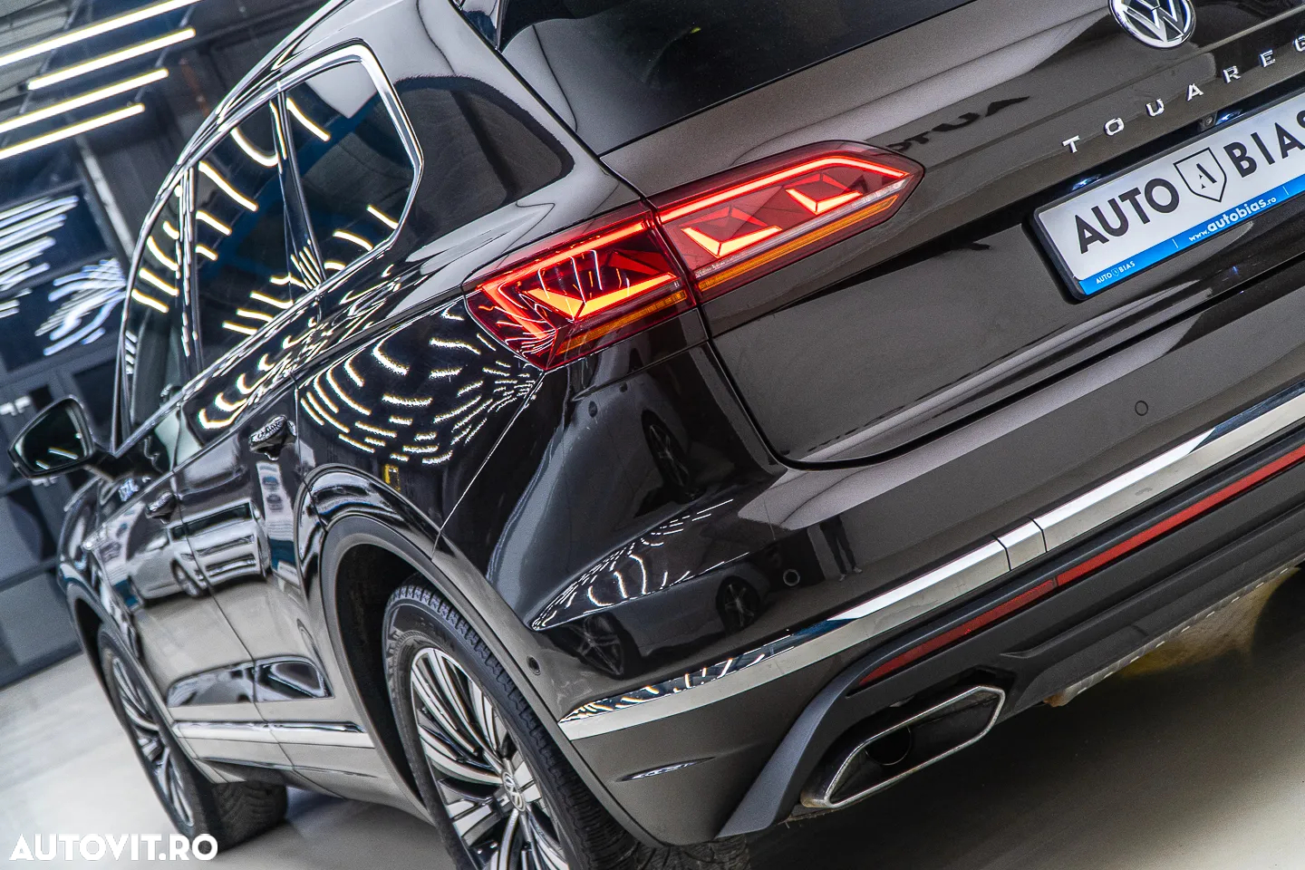 Volkswagen Touareg V6 TDI 4MOTION Elegance - 35