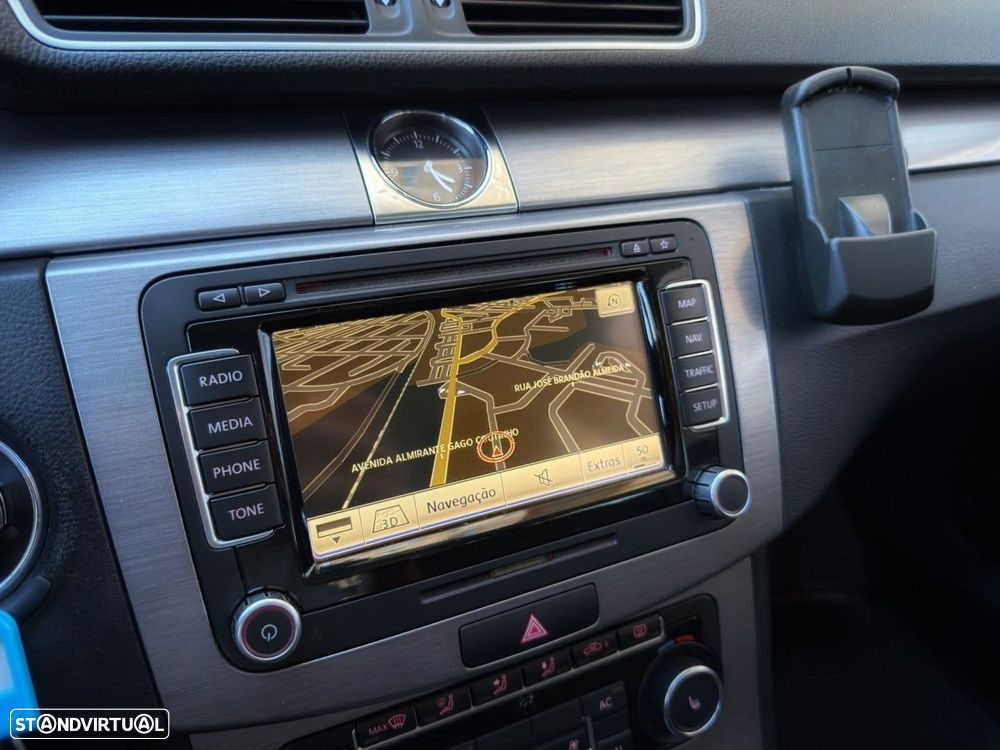 VW Passat Variant 1.6 TDI BlueMotion - 20