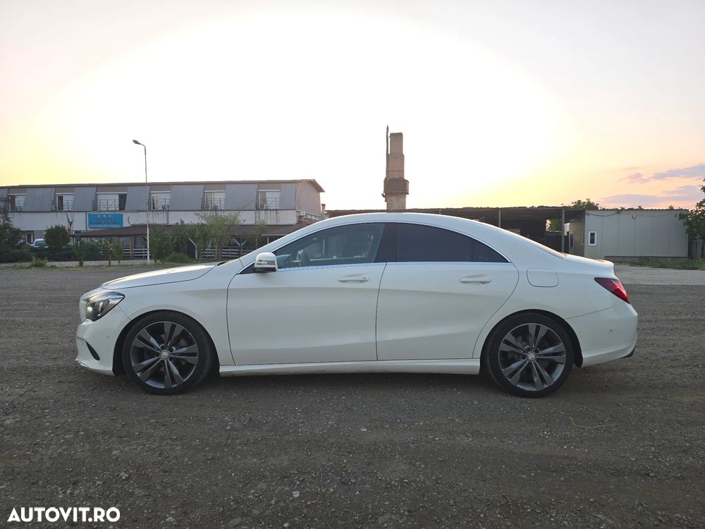 Mercedes-Benz CLA 180 7G-DCT - 10