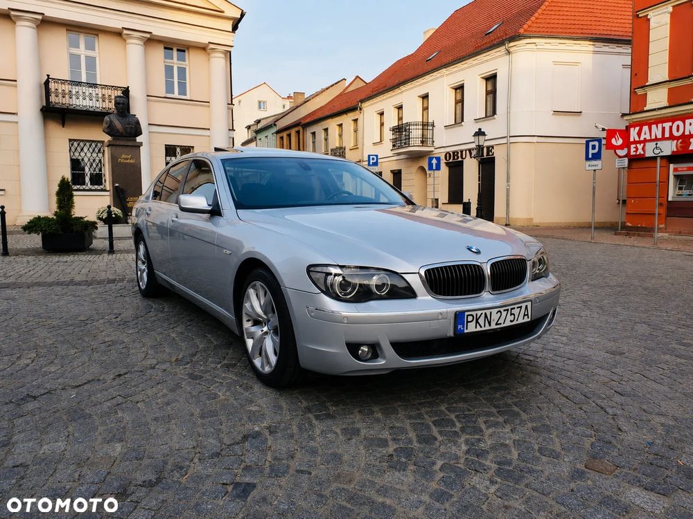 BMW Seria 7 740i - 19