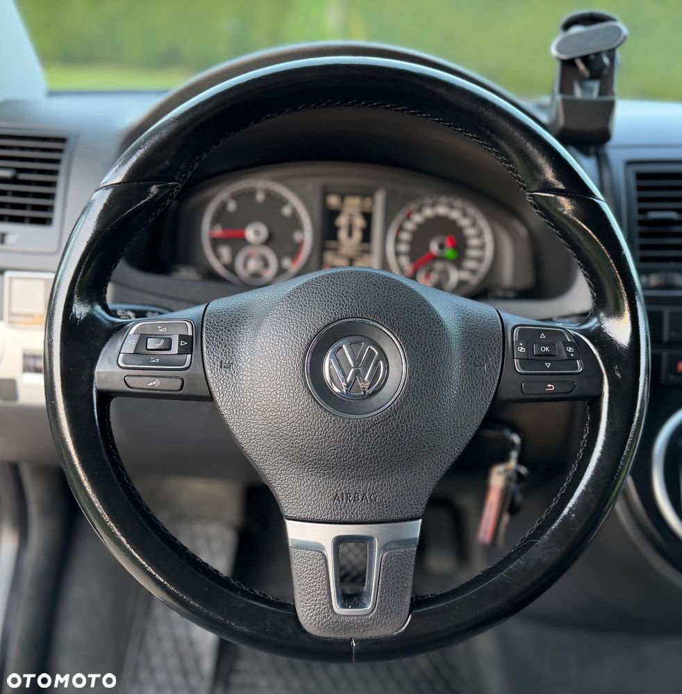 Volkswagen Multivan - 36