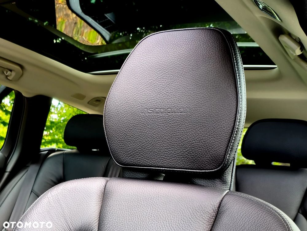 Volvo V60 T8 AWD Twin Engine Geartronic Inscription - 22