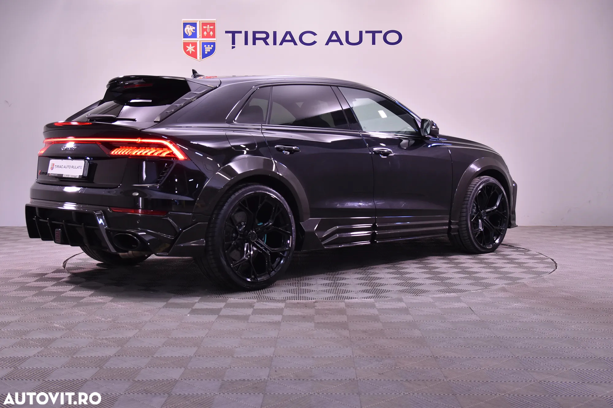 Audi RS Q8 - 5