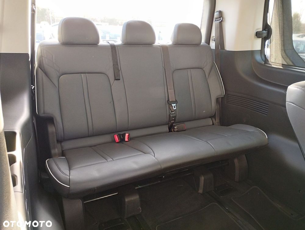 Hyundai Staria 1.6 T-GDI HEV Luxury - 21