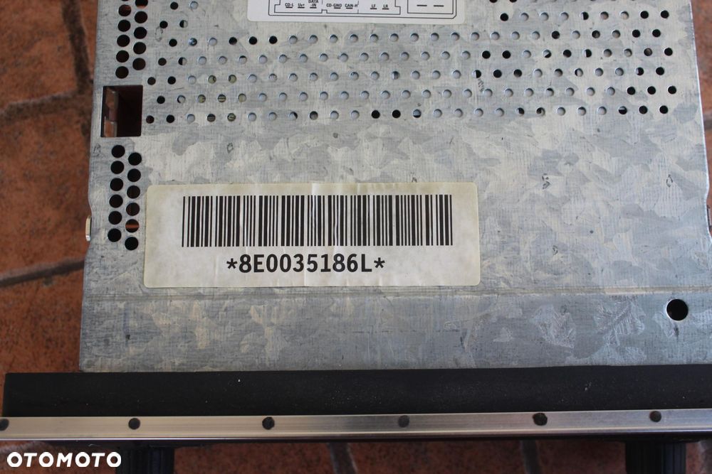 RADIO AUDI A4 B6 KOD 8E0035186L - 4