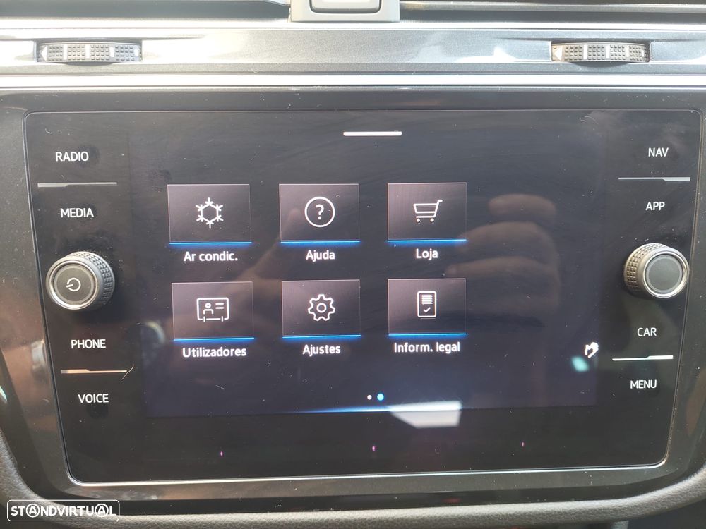 VW Tiguan 2.0 TDI R-Line DSG - 29