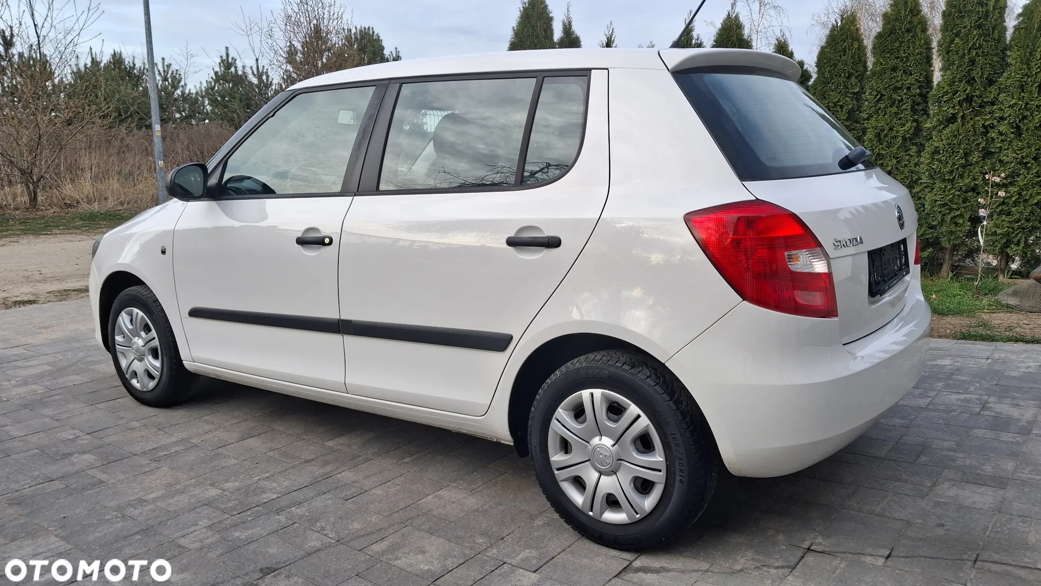 Skoda Fabia 1.2 HTP COOL EDITION - 15