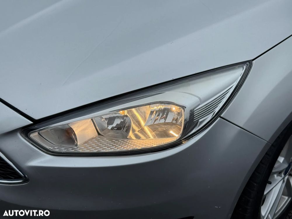Ford Focus 1.0 EcoBoost Active Business - 23