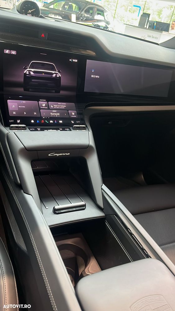 Porsche Cayenne - 6
