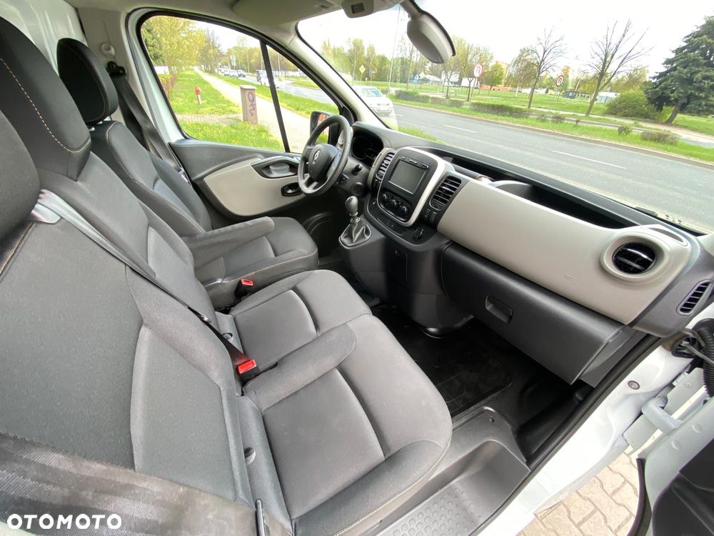 Renault TRAFIC 1,6 DCI 120KM L2 DŁUGI TYLKO 72.000 KM PRZEBIEGU PIERWSZY LAKIER - 38
