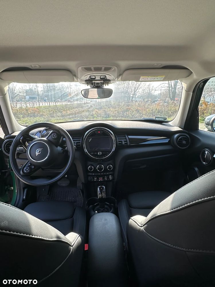 MINI Cooper Standard - 9