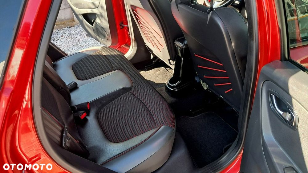 Renault Captur 0.9 Energy TCe Helly Hansen - 17