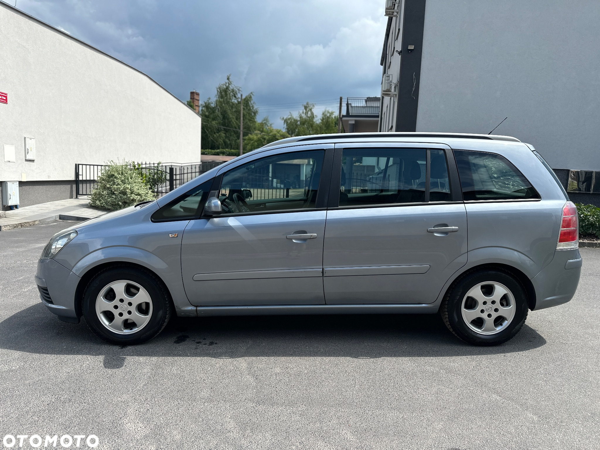 Opel Zafira - 12