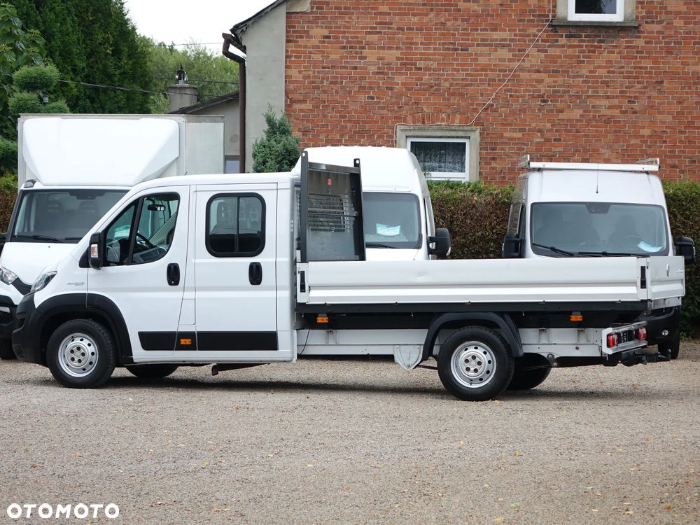 Fiat Ducato 7-osobowy 2.3 160KM DOKA brygadówka MAŁY PRZEBIEG - 3