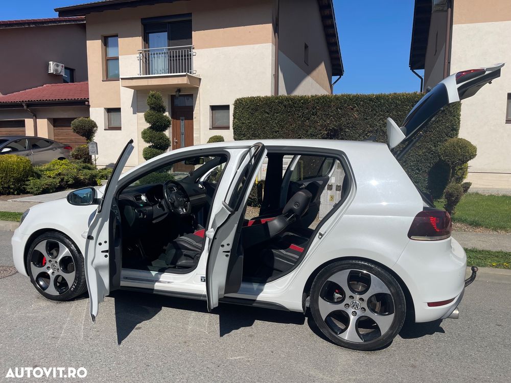 Volkswagen Golf - 21