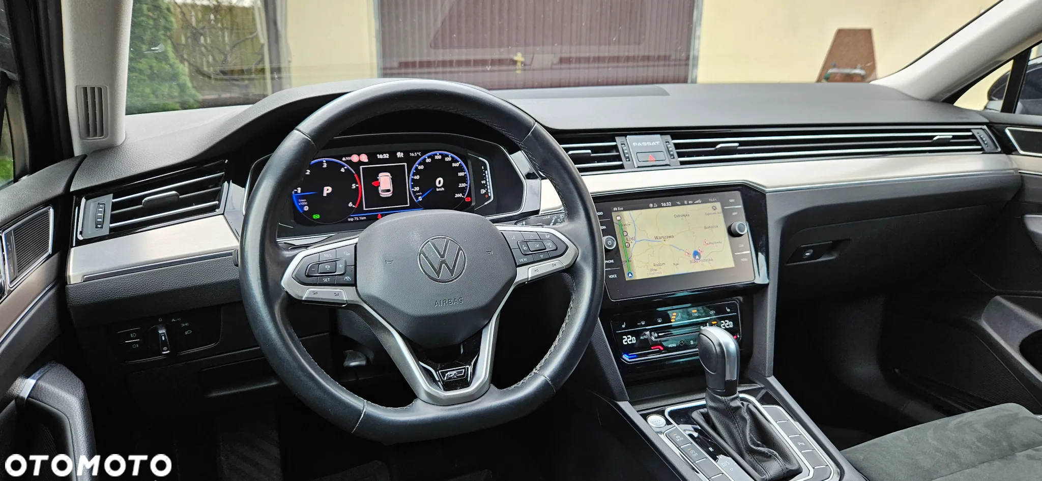 Volkswagen Passat Variant 2.0 TDI SCR DSG 4Motion Elegance - 17