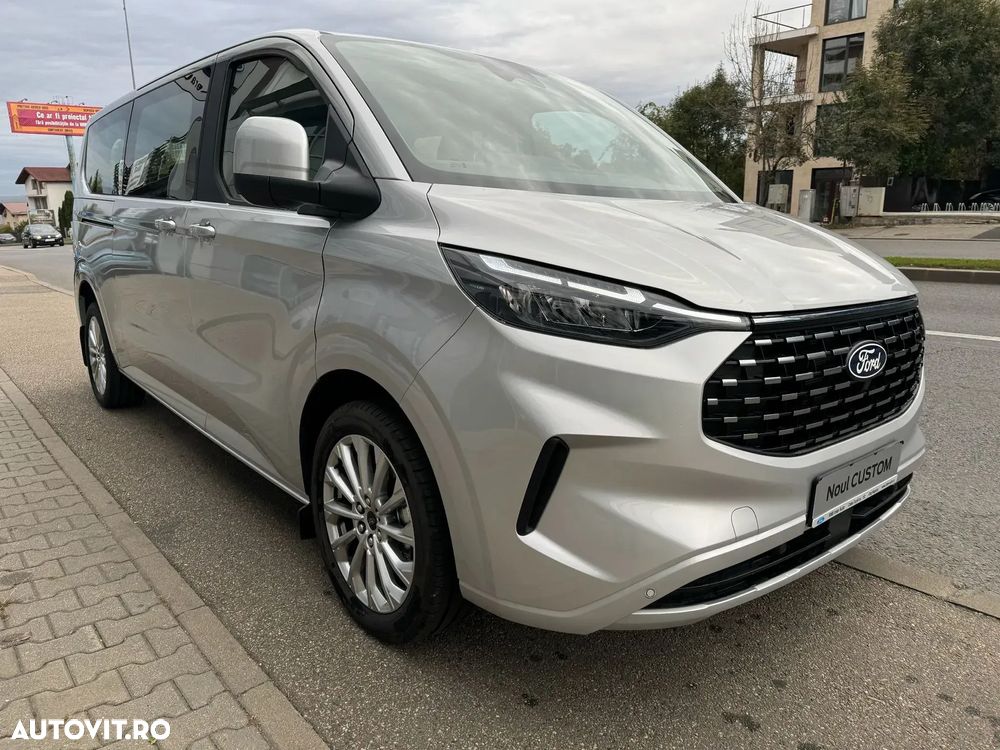 Ford Tourneo Custom - 5