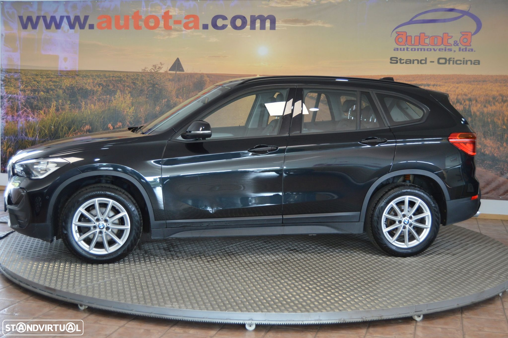 BMW X1 16 d sDrive Advantage - 2