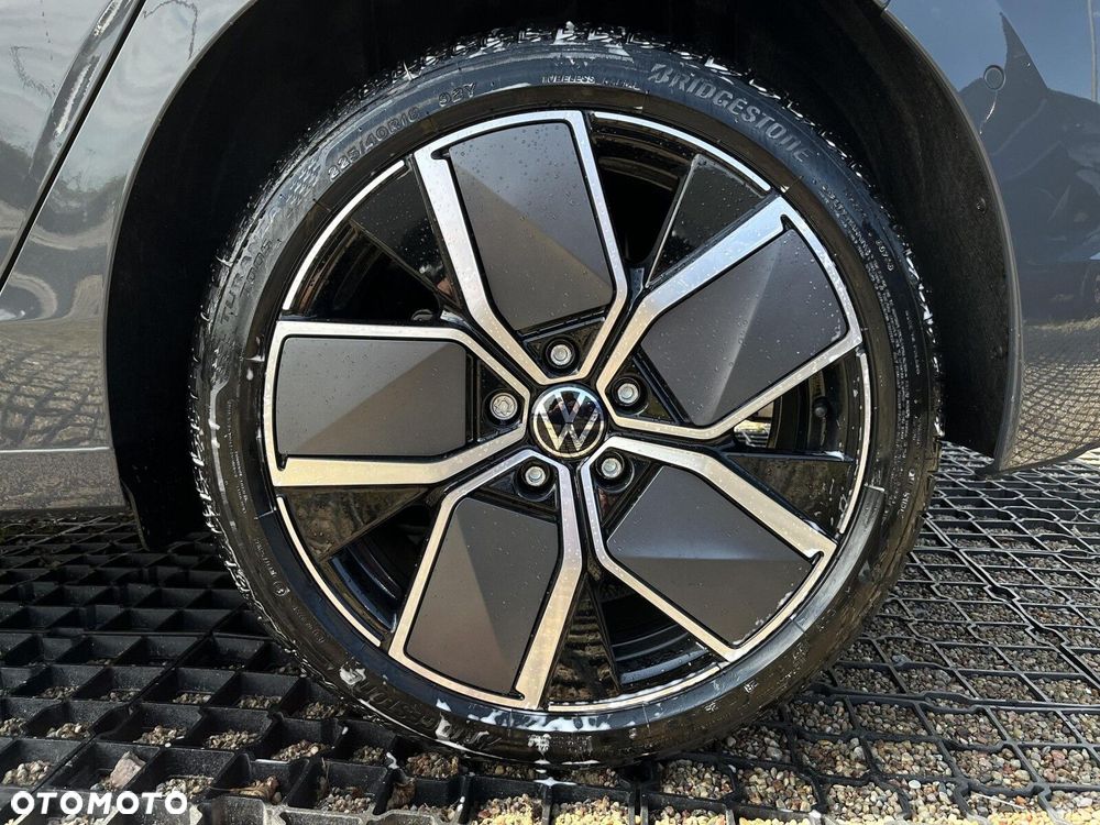 Volkswagen Golf - 14