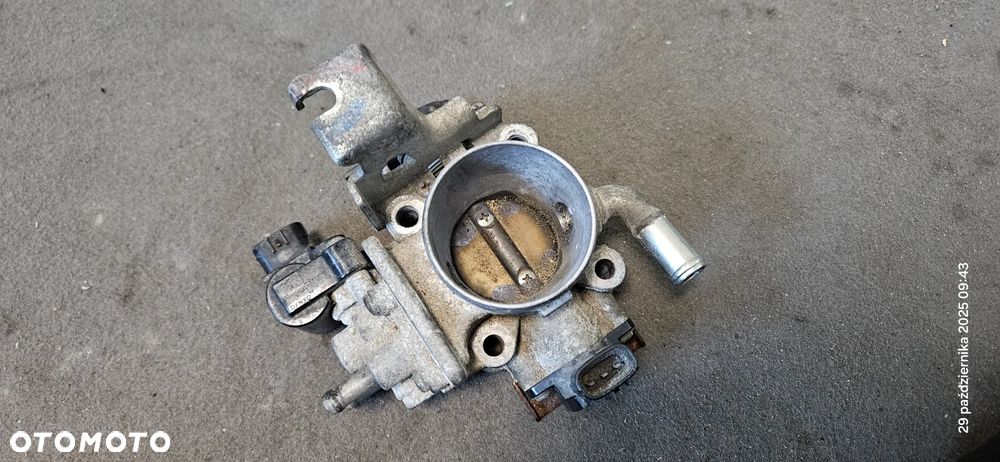 Przepustnica Suzuki Swift Mk6 Liana 1,5 1,6 18137-83E01 - 2