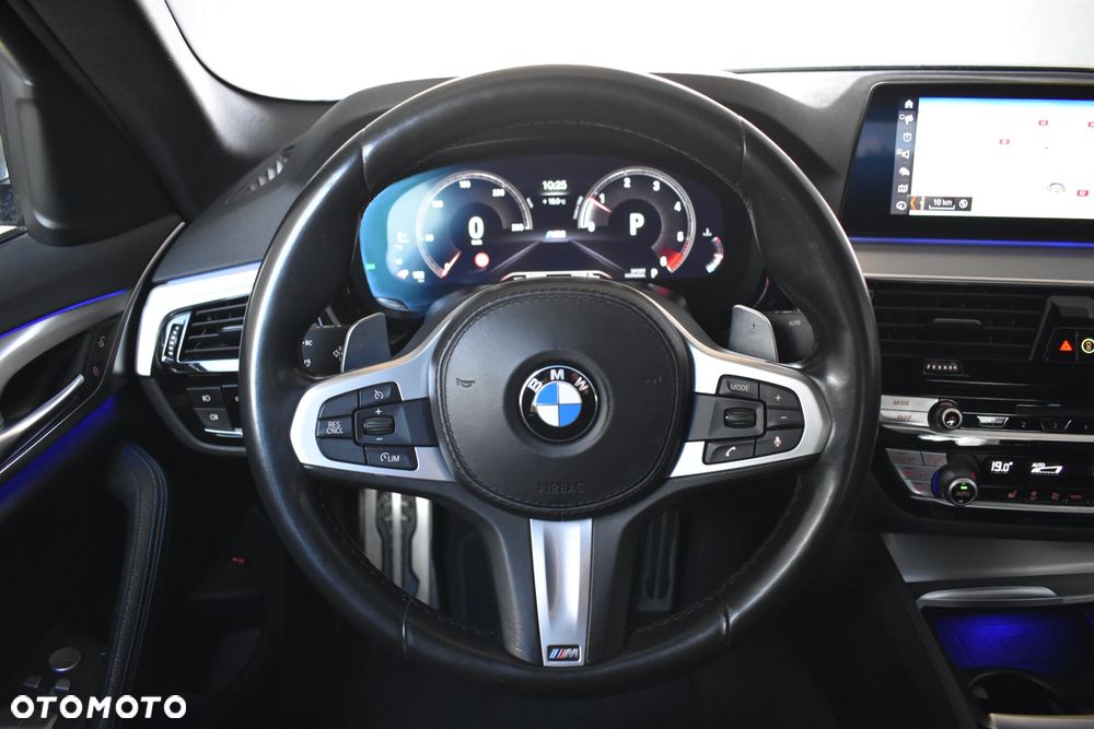 BMW Seria 5 520d M Sport sport - 29