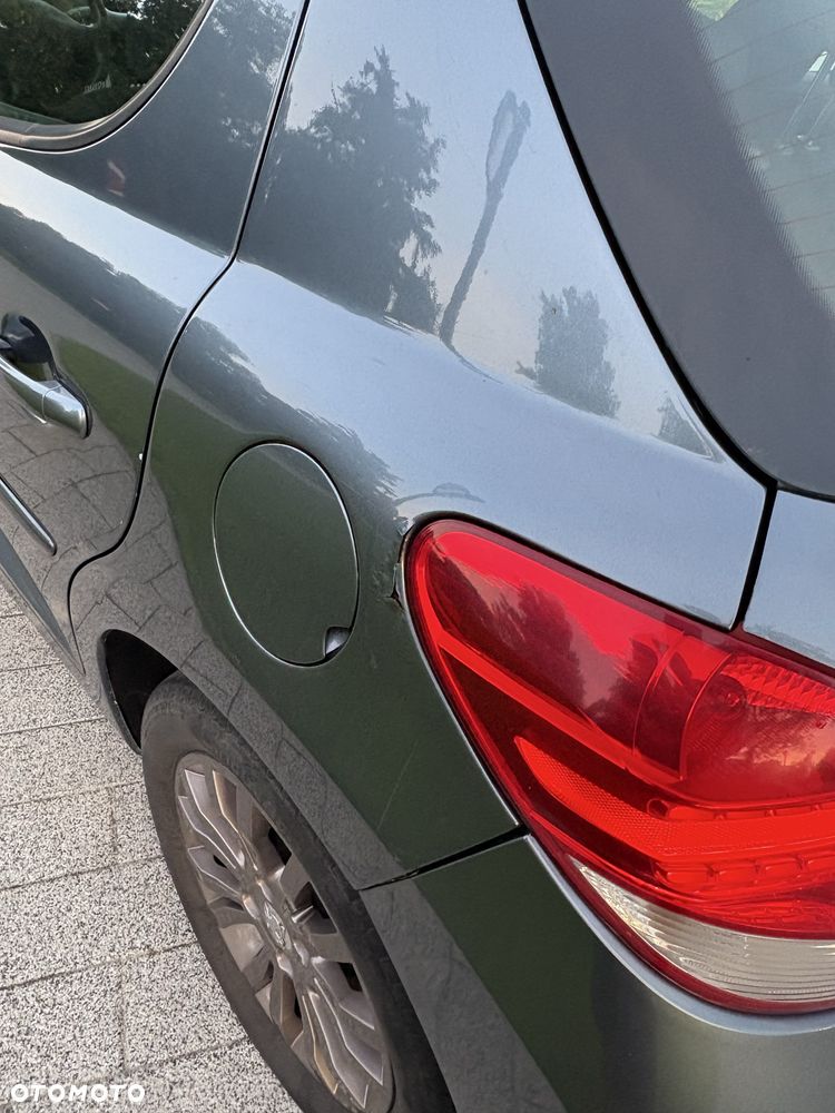 Peugeot 207 - 4