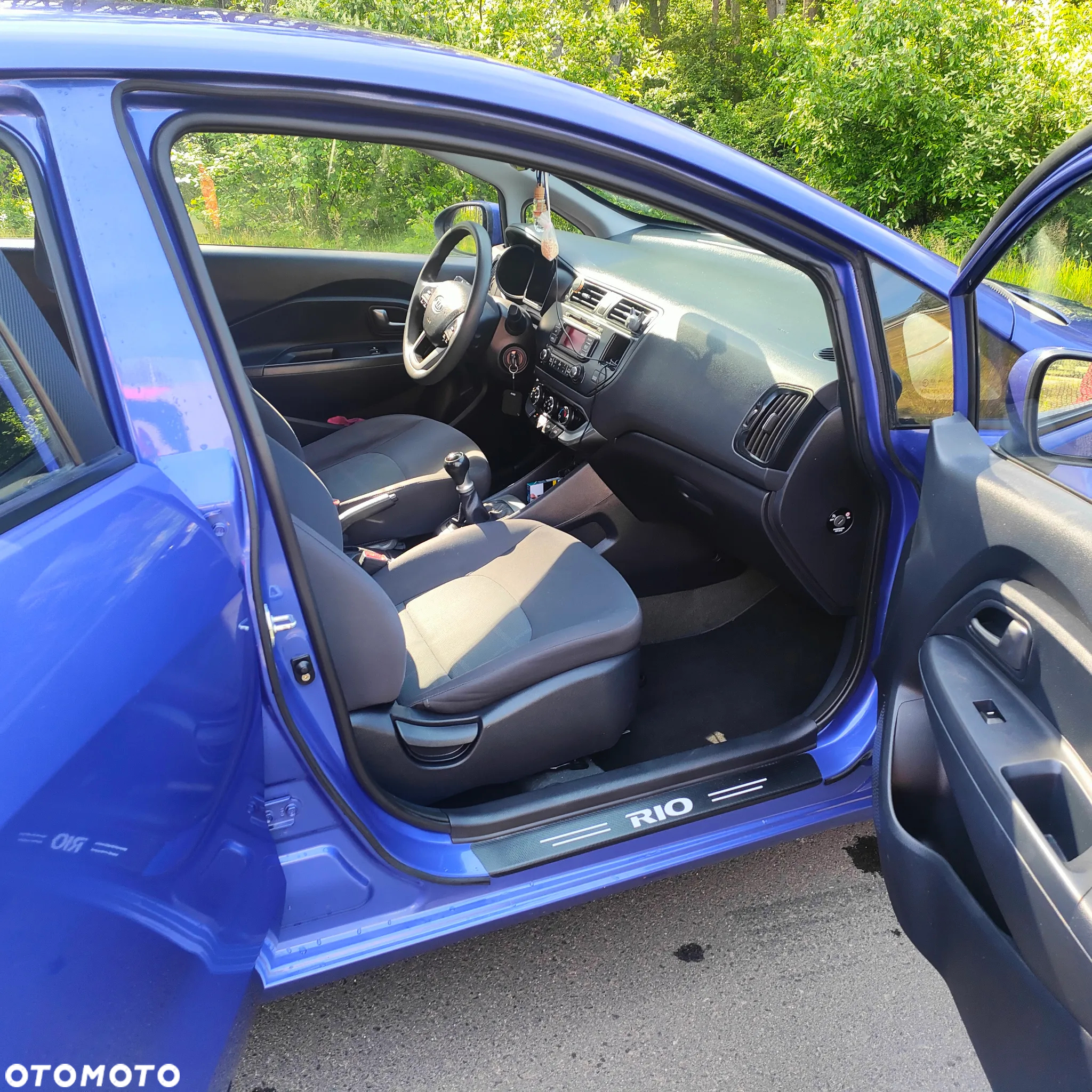 Kia Rio 1.2 L - 13