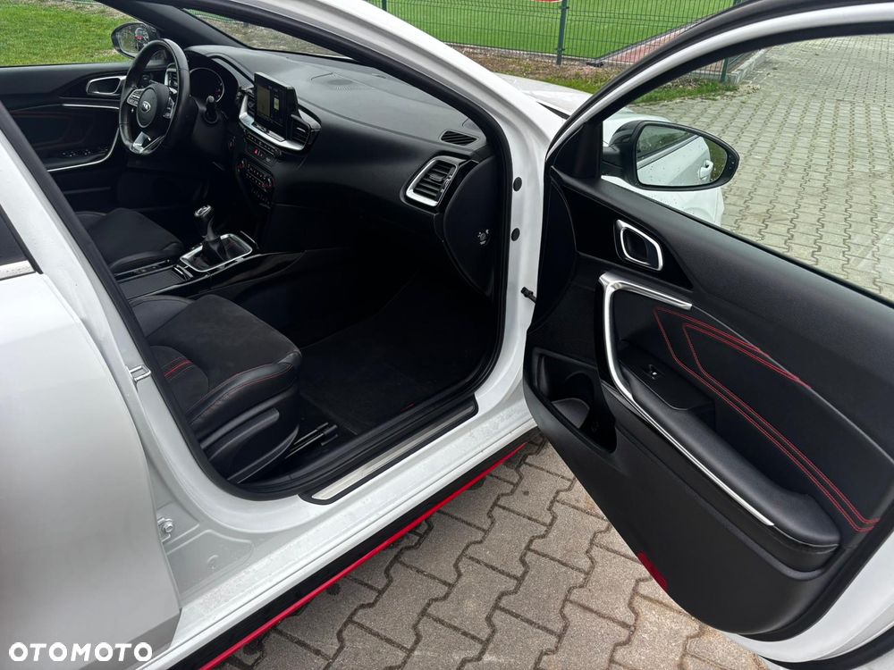 Kia Ceed 1.6 T-GDI GT XL - 13