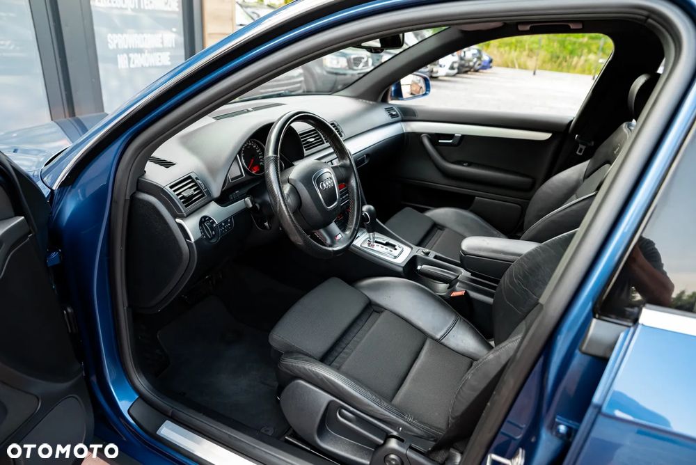 Audi A4 Avant 2.0 T FSI quattro tiptronic - 18
