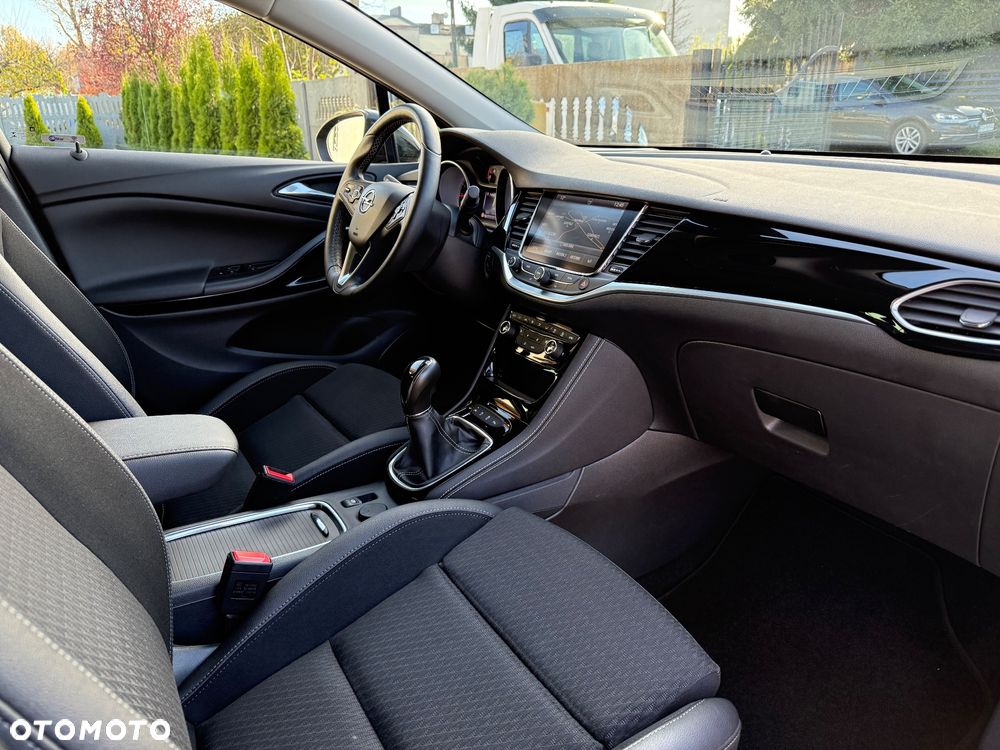 Opel Astra 1.4 Turbo Innovation - 24