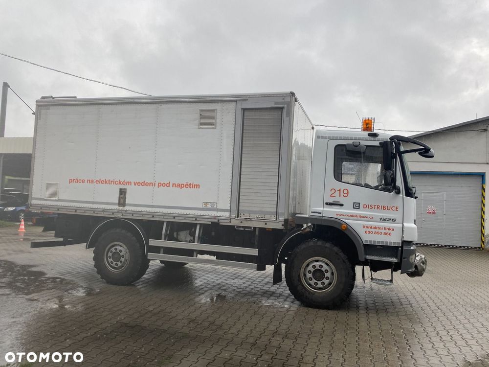 Versalift Atego 1226 Af 4X4 + Pojízdná Dílna - 8