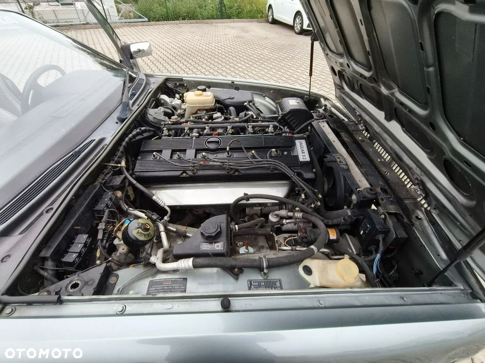 Jaguar XJ - 19