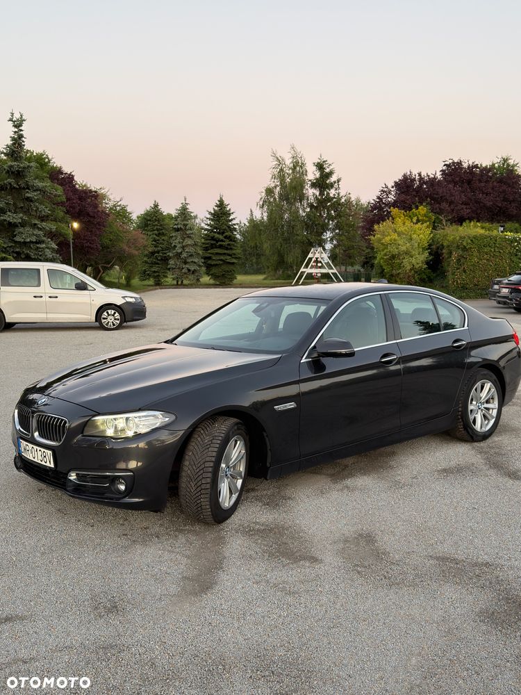 BMW Seria 5 520d Luxury Line - 8