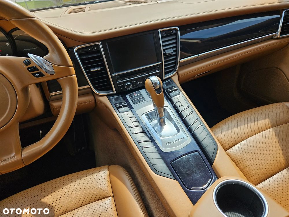 Porsche Panamera Diesel - 14