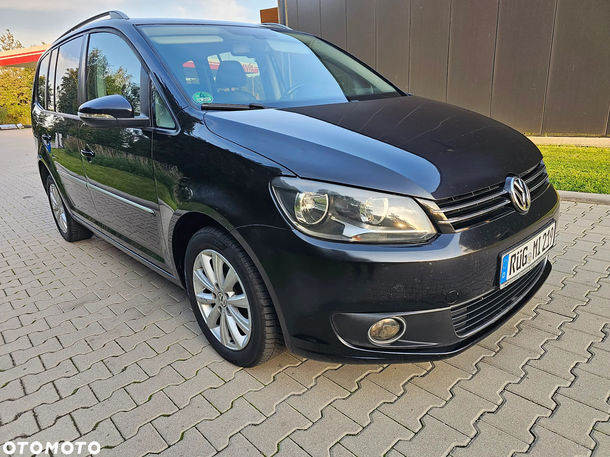 Volkswagen Touran 2.0 TDI DPF Comfortline - 2