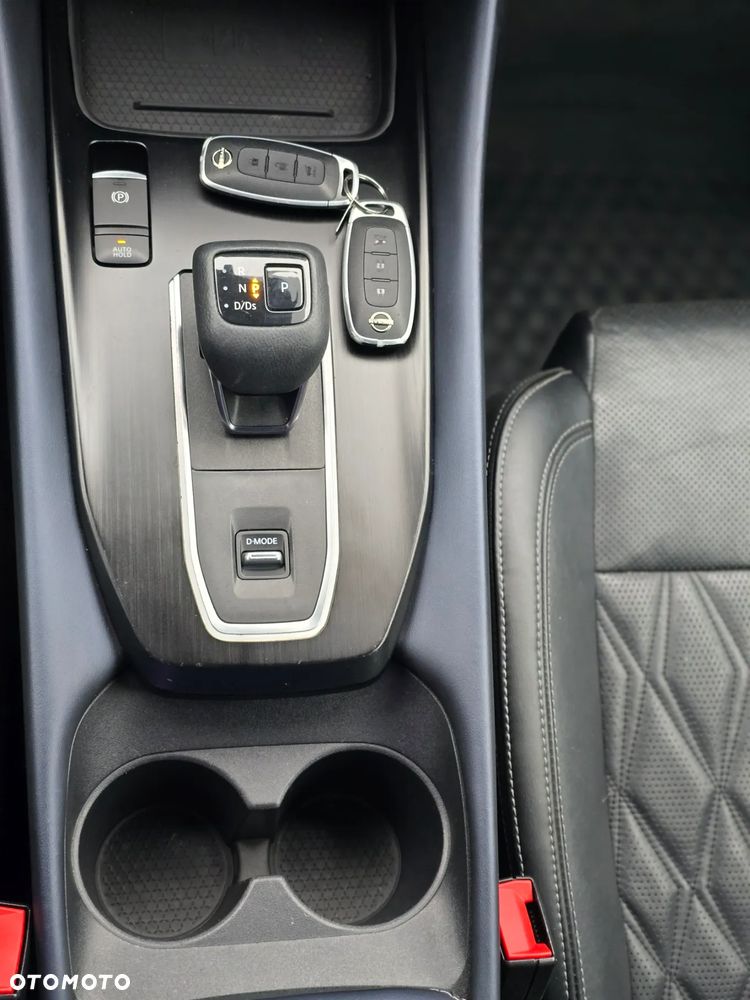 Nissan Qashqai 1.3 DIG-T DCT AKARI - 21