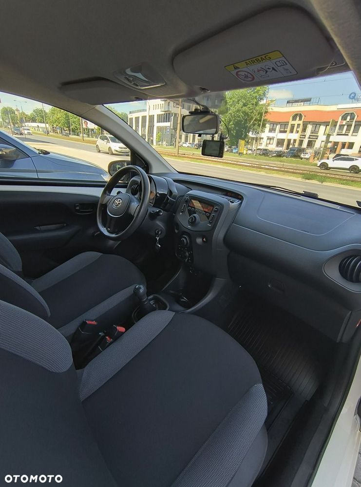 Toyota Aygo x-cite - 23