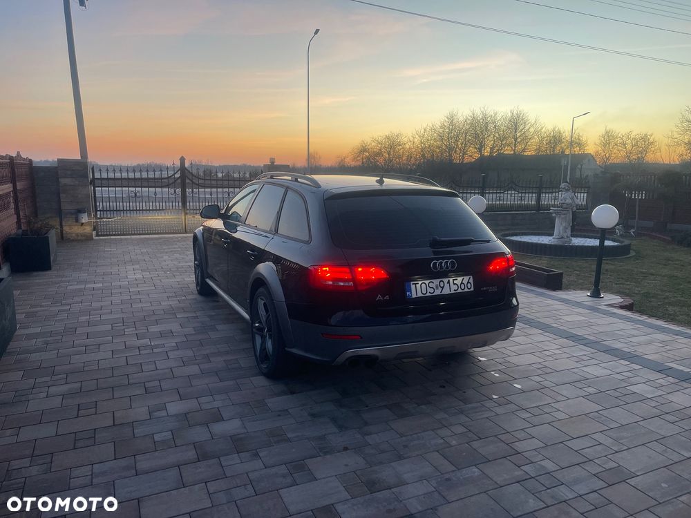 Audi A4 Allroad - 12