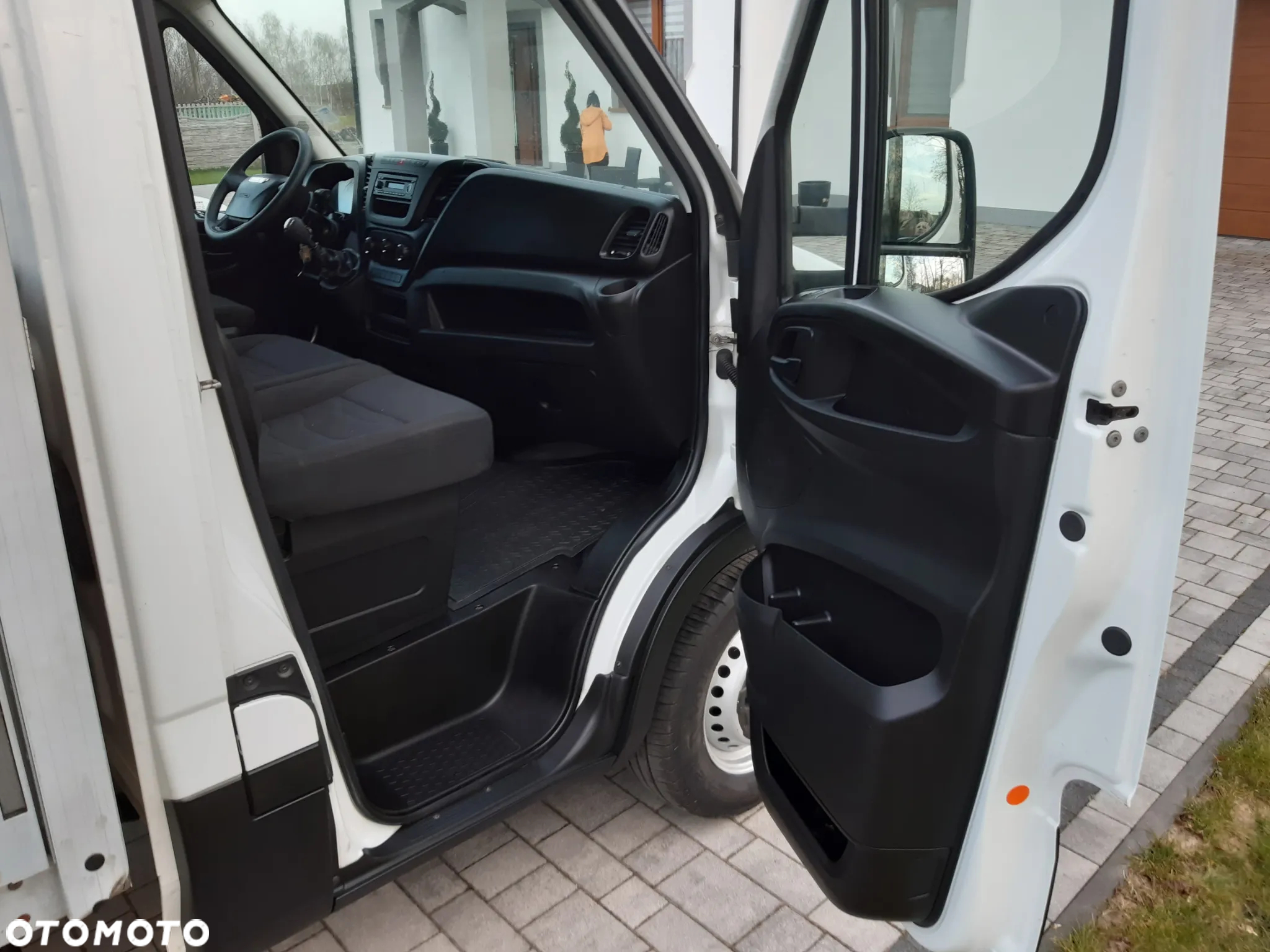 Iveco Daily 35.180 - 24