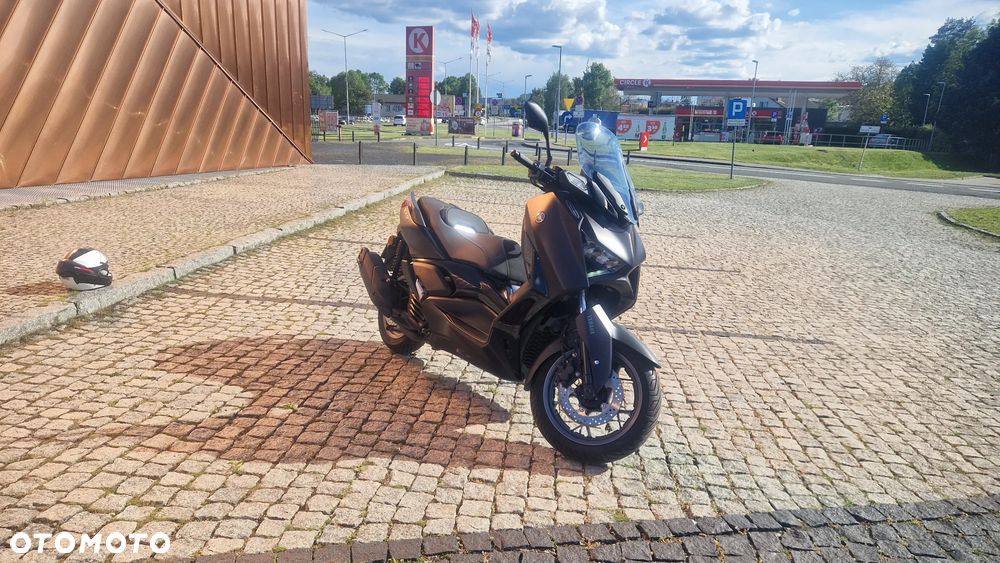 Yamaha X-max - 22