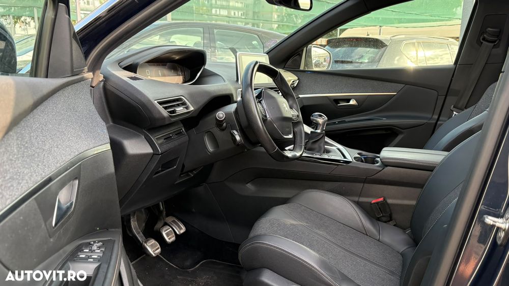 Peugeot 5008 - 21