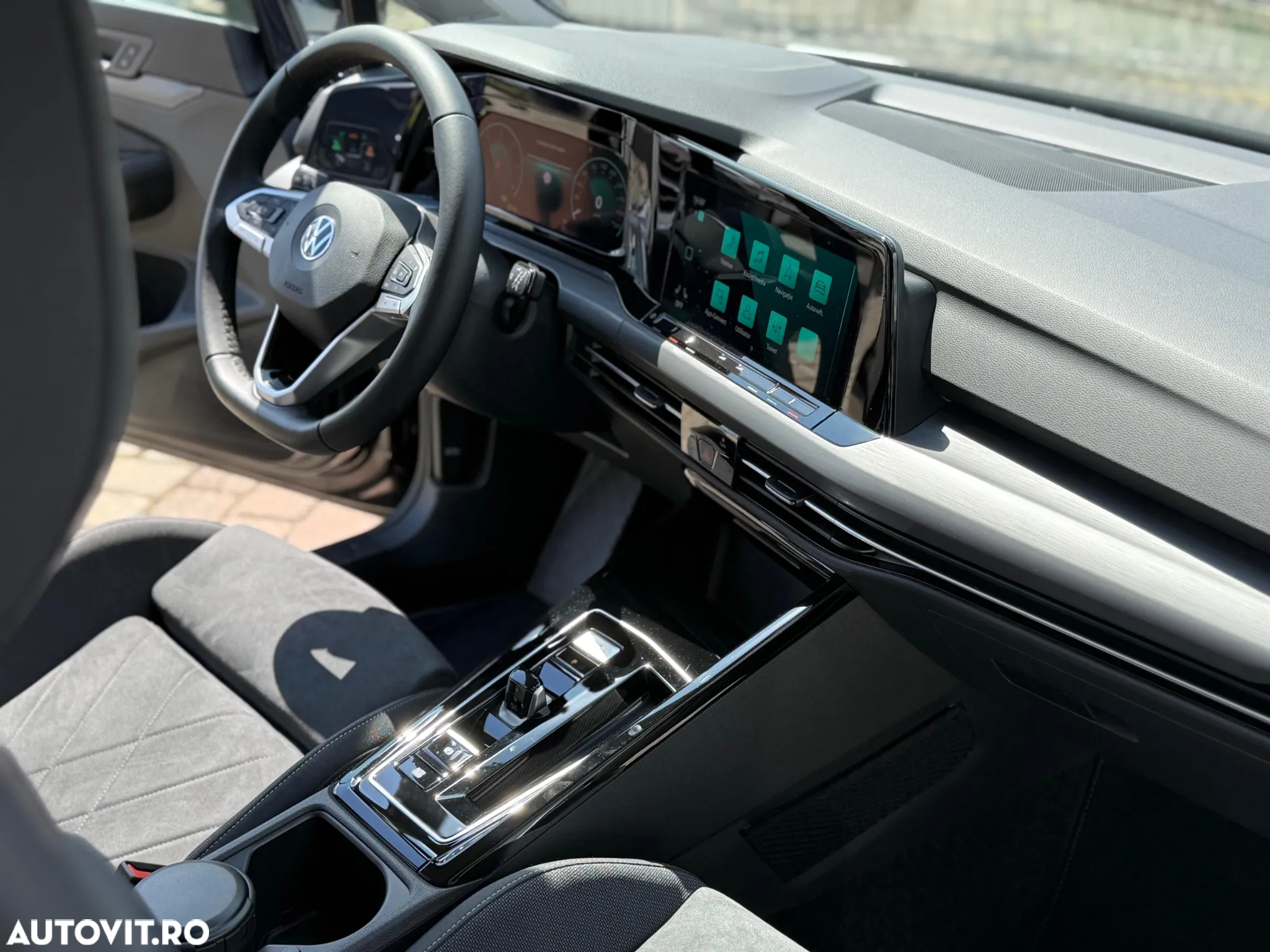 Volkswagen Golf 2.0 TDI DSG Style - 22
