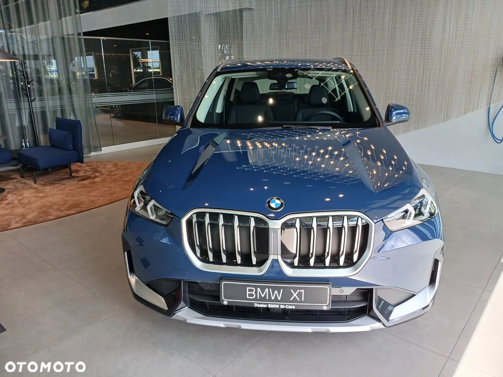 BMW X1 sDrive18i xLine - 4