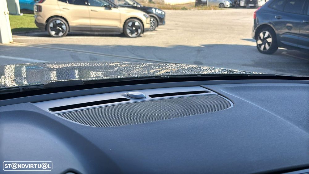 Volvo XC 40 2.0 B3 Core - 17
