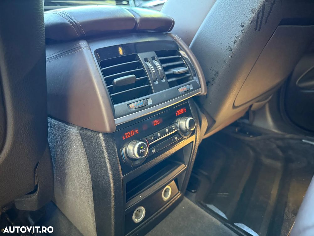 BMW X5 xDrive35i Sport-Aut. - 27