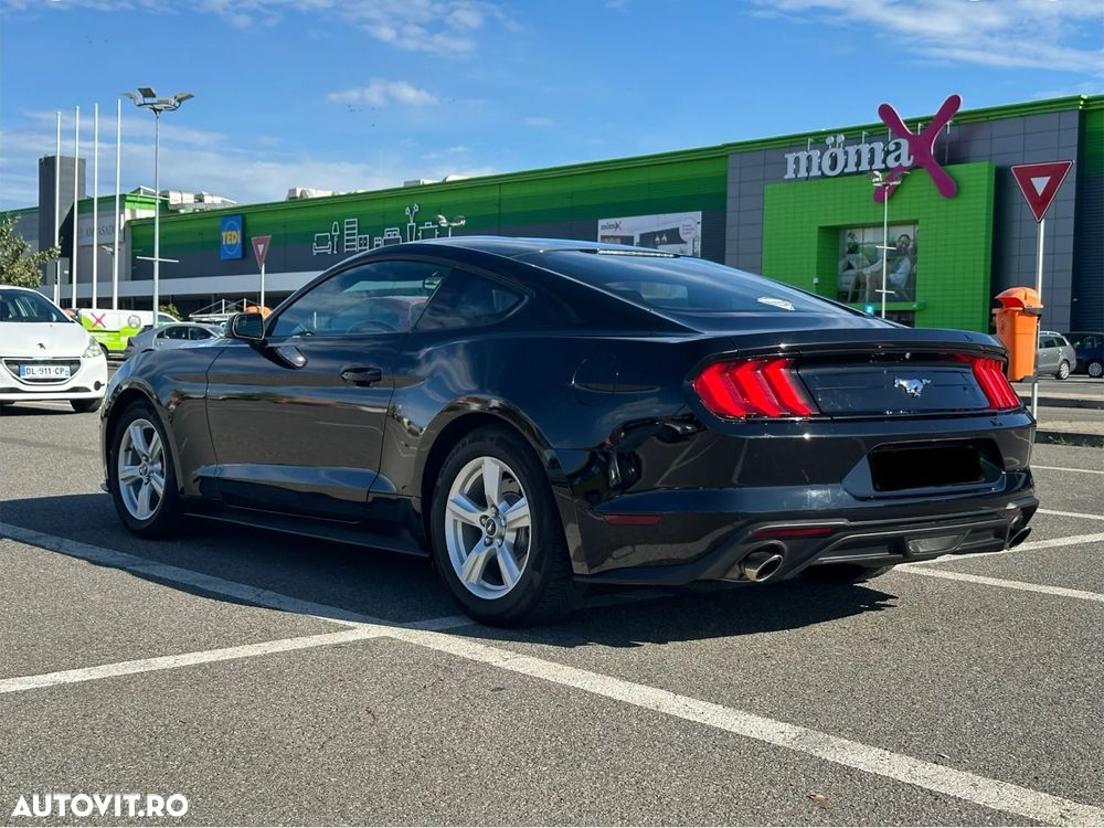 Ford Mustang 2.3 Eco Boost Aut. - 2