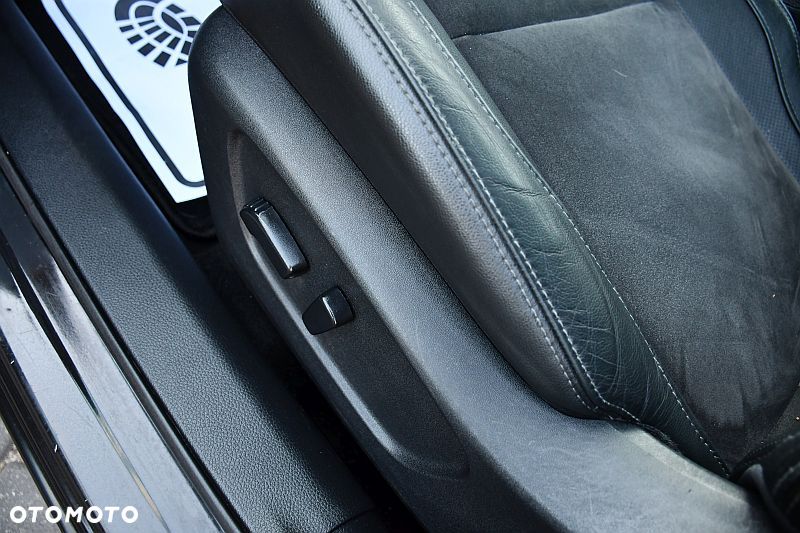 Nissan Qashqai 1.6 dCi Xtronic TEKNA+ - 18