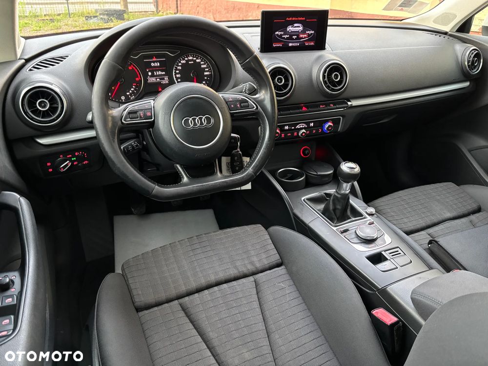 Audi A3 Sportback 1.6 TDI - 10