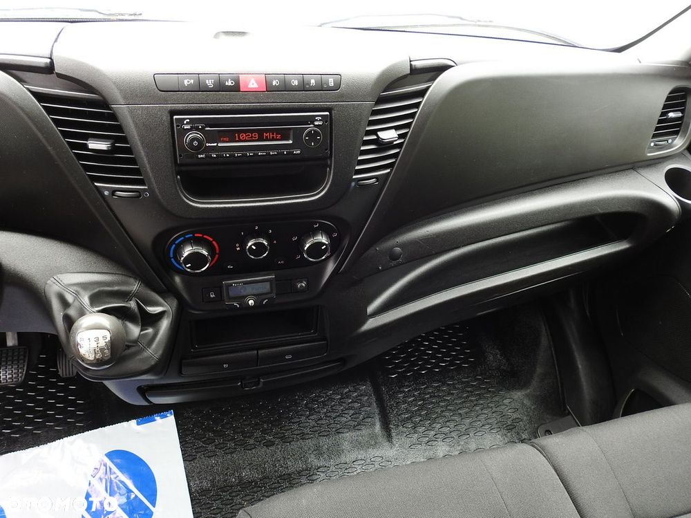 Iveco DAILY 35C15 KONTENER CHŁODNIA -12*C ZASILANIE 230V TEMPOMAT KLIMATYZACJA BLIŹNIACZE KOŁA  150KM - 34